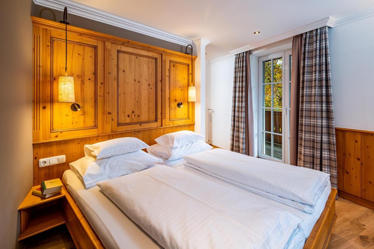 Hotel Fischerwirt Natur Waldspa Faistenau Exteriör bild